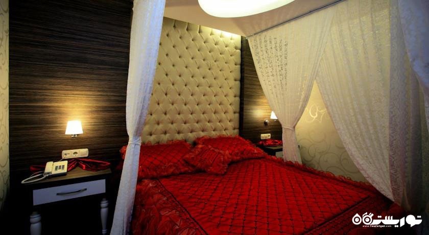 تخت بزرگ اتاق استاندارد